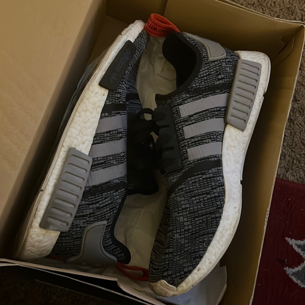NMD R1 adidas